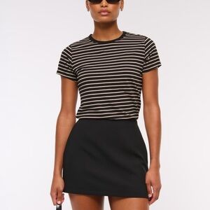 Abercrombie & Fitch Scarlett Curve Love Mini Skort